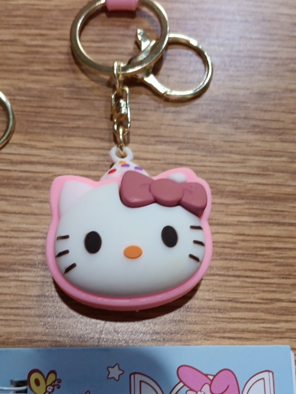 Hello Kitty Keychain And Mini Notebook Bundle - Picture 4 of 10